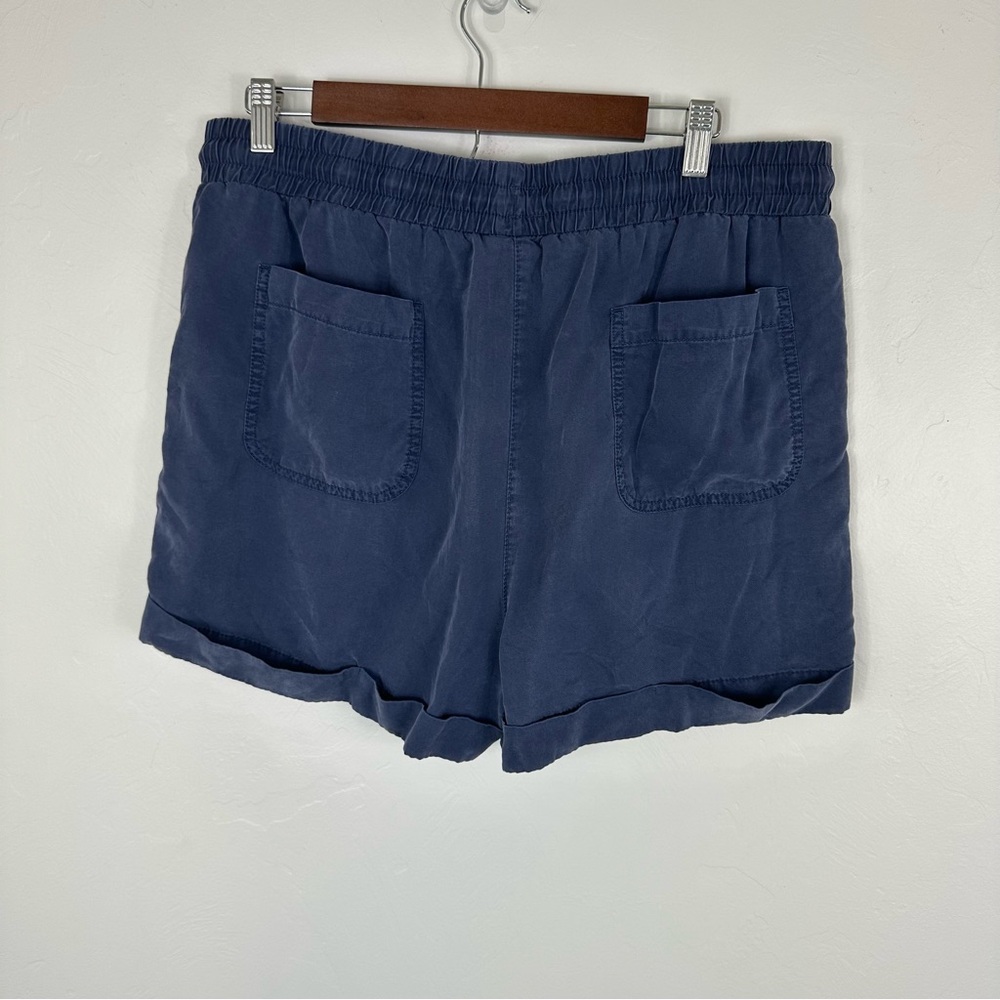 Universal Thread Blue Drawstring Pocket Shorts L - image 2